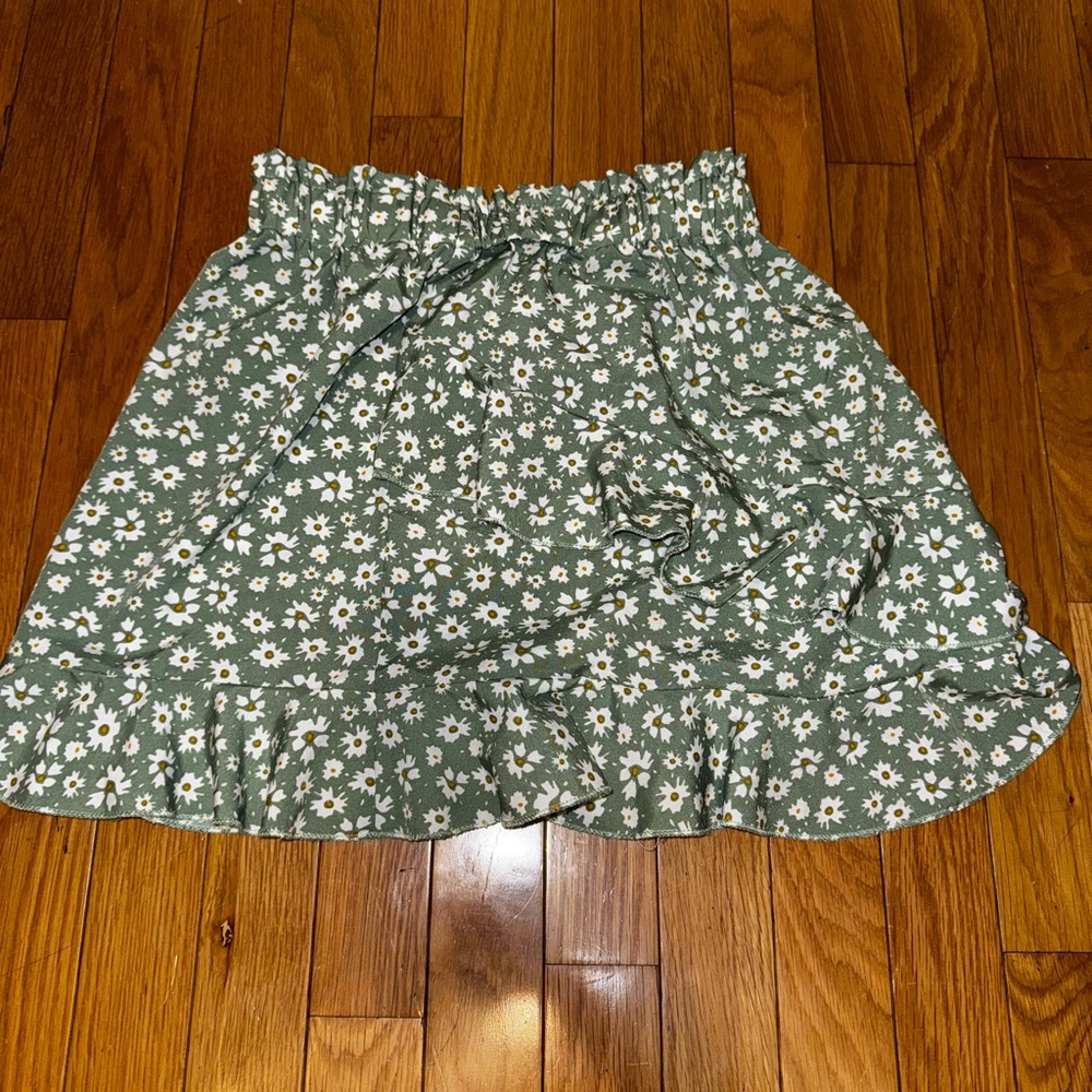 SHEIN Green Bubble Mini Skirt with Smocked Ruffles